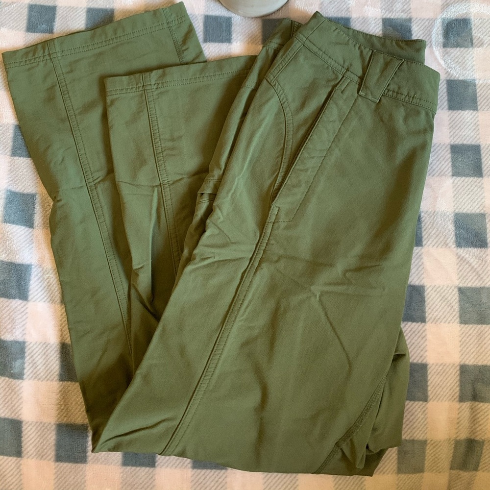 lululemon forest green pants 💚